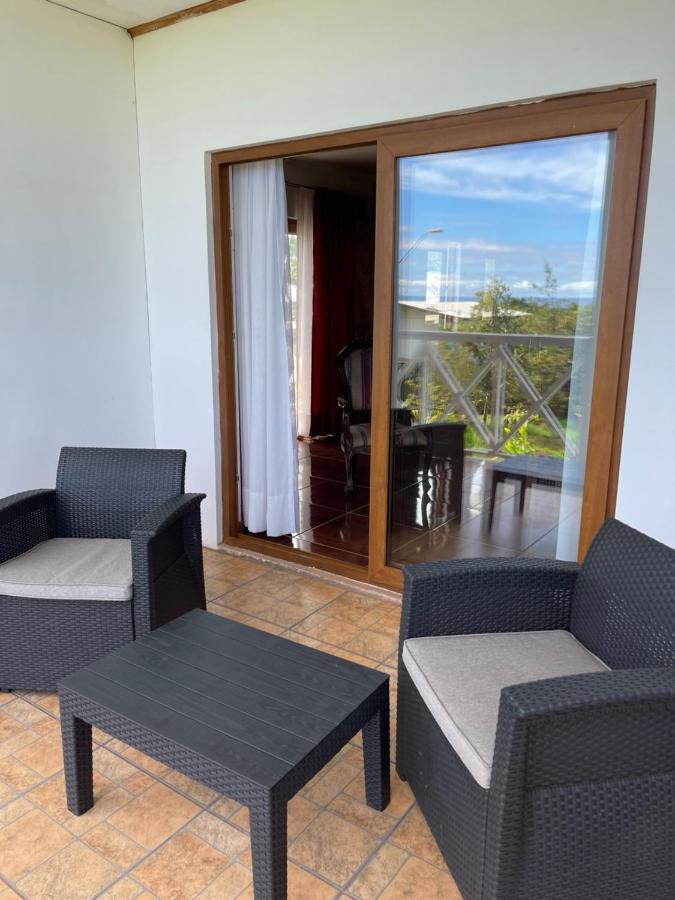 Teanehi Bed & Breakfast Hanga Roa Luaran gambar
