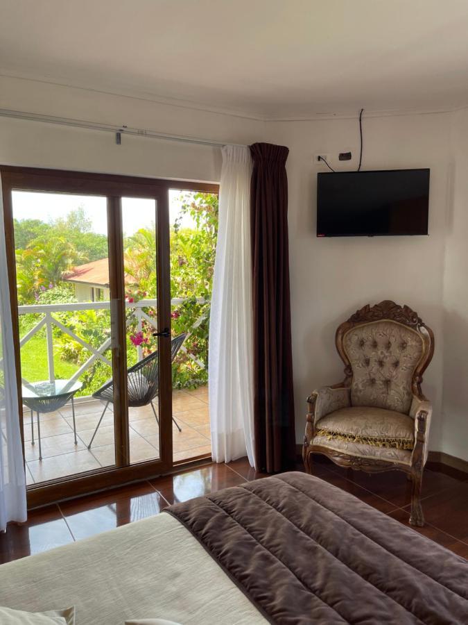 Teanehi Bed & Breakfast Hanga Roa Luaran gambar