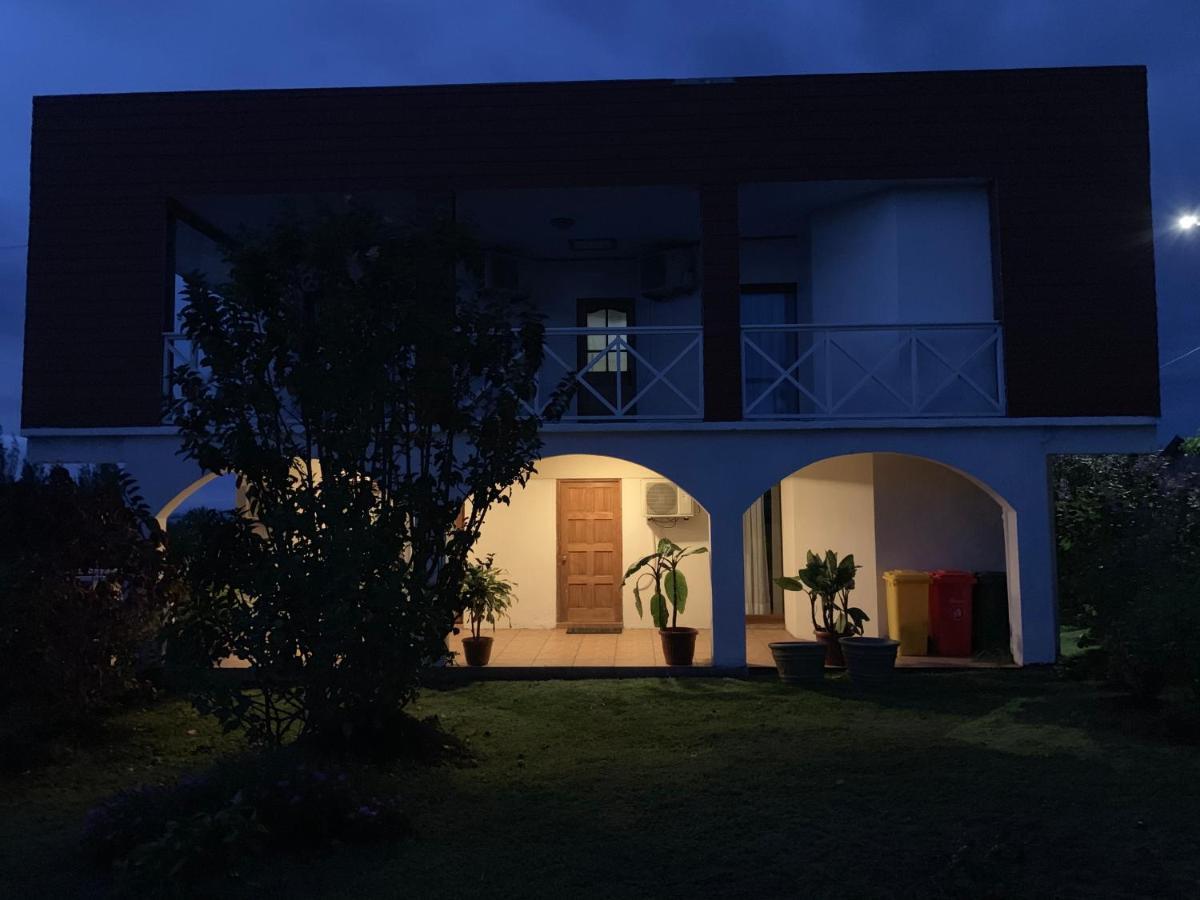 Teanehi Bed & Breakfast Hanga Roa Luaran gambar
